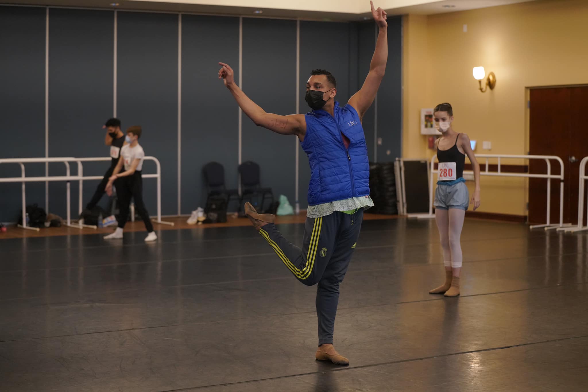 Thank you Mr. @cliffordnewyork for an incredible Contemporary Masterclass! @matthew_carby_photographer