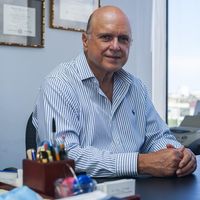 Dr. Marcos F. Vecchini, Periodoncista