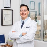 Doctor Mauricio Glennie / Internista /Diabetología/ Perfil Salud